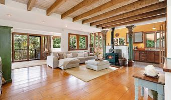 1073 Nanihoku Pl, Haiku, HI 96708