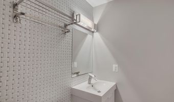 6170 HOWELLS Rd, Alexandria, VA 22310