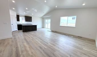 1870 Brynwood Ave, Chubbuck, ID 83202