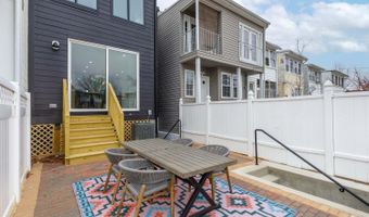 810 MADISON St NW, Washington, DC 20011