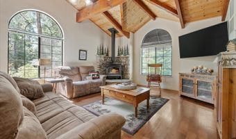 677 Saint Andrews Dr, Arnold, CA 95223
