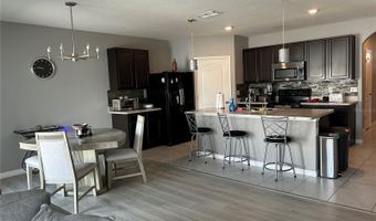 911 WATERVILLE Dr, Auburndale, FL 33823