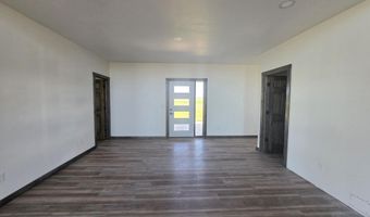 38515 129th St, Aberdeen, SD 57401