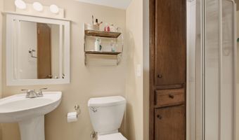 4109 N Danbury St, Bel Aire, KS 67220