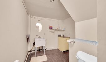 3238 Ridgewood Rd, Allenwood, NJ 08720