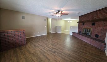 1806 Lawrence St, Bentonville, AR 72712