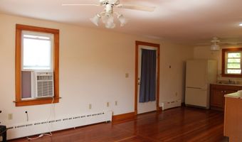 126 Chestnut St, Branford, CT 06405