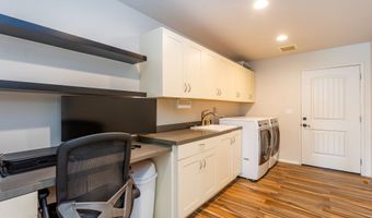 75-676 HUAAI St, Kailua Kona, HI 96740