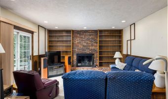 5749 Teresa Dr, Alexandria, IN 46001
