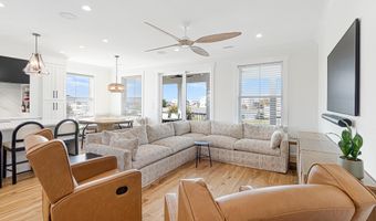 524 N Kinston Ave, Atlantic Beach, NC 28512