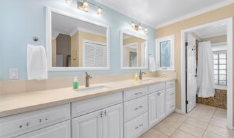 947 Kauku Pl, Honolulu, HI 96825