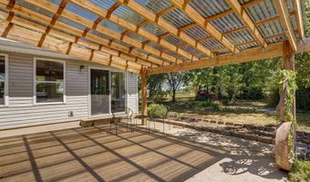 6896 N Farm Rd 1, Ash Grove, MO 65604