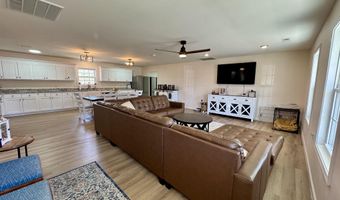 160 Leadwood St, Andrews, SC 29510