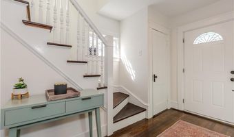 126 Columbia Ave, Cranston, RI 02905