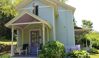 55 Liberty St, Chester, CT 06412
