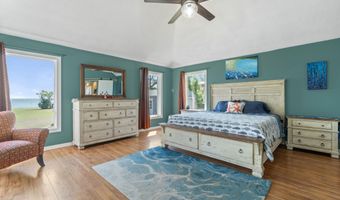 111 Waterway Ct, Aydlett, NC 27916