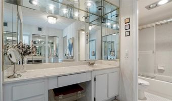3701 N Country Club Dr 606, Aventura, FL 33180