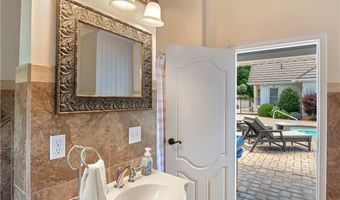 948 Little Coal River Rd, Alum Creek, WV 25003