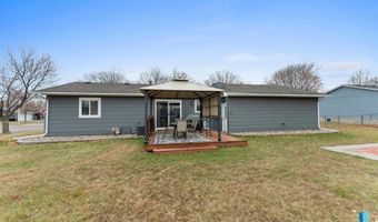 112 E Glenwood Dr, Brandon, SD 57005