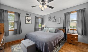 310 N Woodhill Dr, Amherst, OH 44001