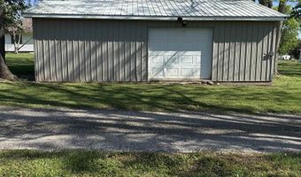911 S Illinois St, Bicknell, IN 47512