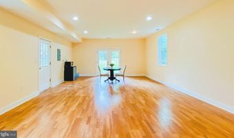 7313 BYRNELEY Ln, Annandale, VA 22003