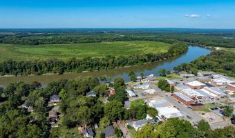 213 S 1st St, Augusta, AR 72006