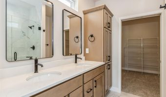 791 Clover Hill Dr, North Liberty, IA 52317