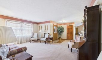 211 Orchard Ln, Alexandria, IN 46001
