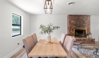 210 15th NW Ave, Ardmore, OK 73401