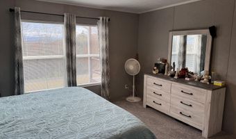 5076 Pine Grove Rd, Ballard, WV 24918