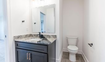 2217 Golfview Dr, Auburn, IN 46706
