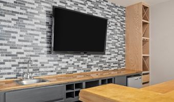 3909 GUNSMOKE Rd, Cheyenne, WY 82001