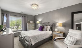 1711 E HORSESHOE Dr, Chandler, AZ 85249