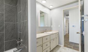 10418 Champoeg Rd NE, Aurora, OR 97002