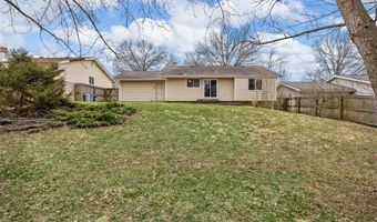 215 Shadyoak Dr, Ballwin, MO 63021
