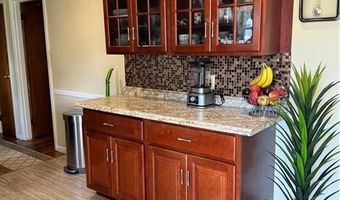 52 Kalmer Rd, Warwick, RI 02886