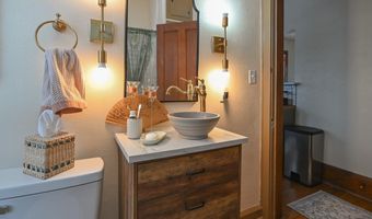 1003 N APPLETON St, Appleton, WI 54911