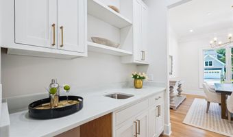6508 CALLANDER Dr, Bethesda, MD 20817