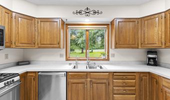 2207 Buchanan Dr, Ames, IA 50010