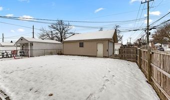 9804 Hubert Ave, Allen Park, MI 48101