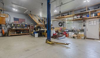 71 Olde Orchard Rd, Clinton, CT 06413