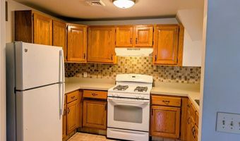 412 Bellevue Ave #7, Newport, RI 02840