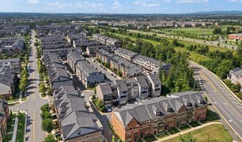 43400 APPLE ORCHARD Sq, Ashburn, VA 20148