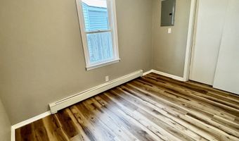 421 E 36th St, Anderson, IN 46013
