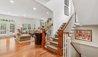 5114 WESSLING Ln, Bethesda, MD 20814