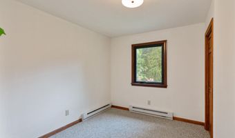 15 Spring Hollow Ln, Barre, VT 05641