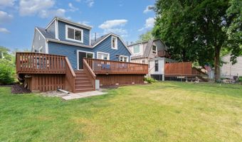 1237 Fox River Dr, Algonquin, IL 60102