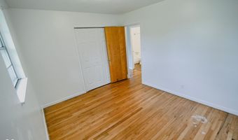 8325 Lake Rd, Indianapolis, IN 46217