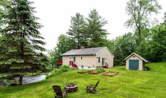 156 Sherwood Cir, Brattleboro, VT 05301